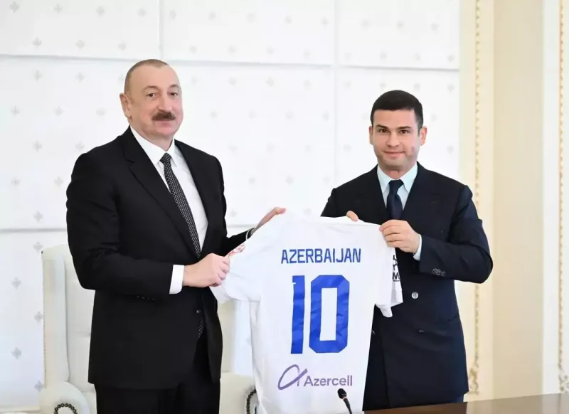 Prezident qalib futbolçularla görüşdü - Fotolar