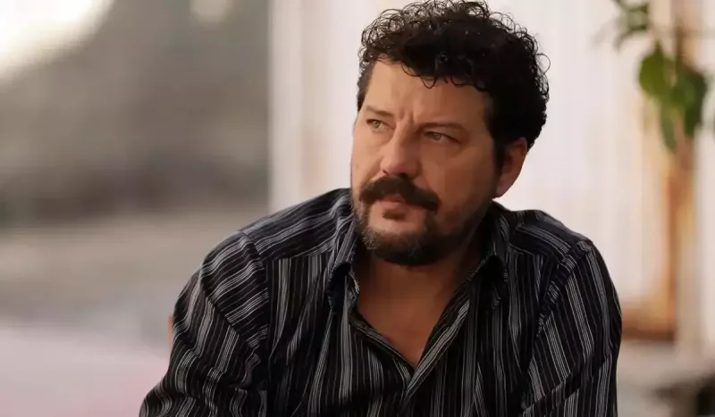 Tanınmış aktyor tıxacda dava etdi