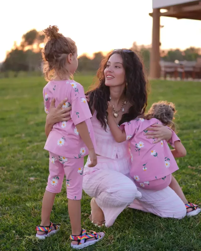 Ayrıldıqlarını təsdiqlədi