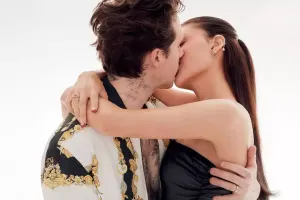 Bekhemlərin oğluyla gəlinindən romantik şəkillər