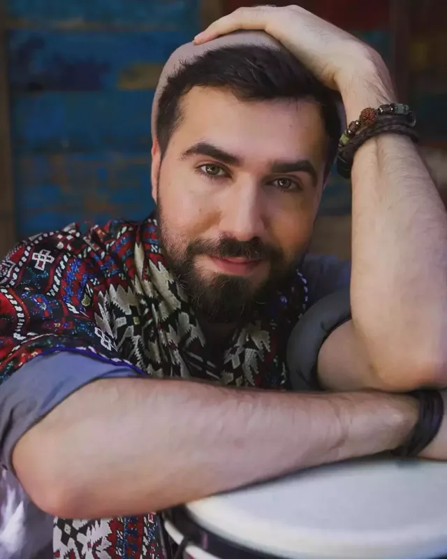 Çingiz özünə biznes qurdu