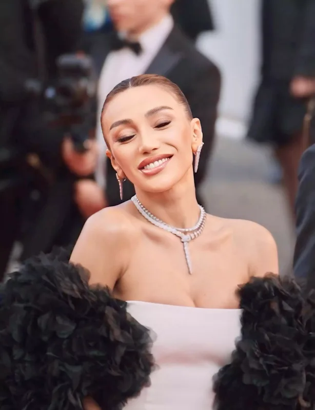 “Kann-a Röyadan başqa gedəcək sənətçi yoxdur”