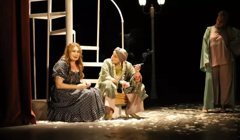 Azərbaycan və gürcü aktyorları səhnəni bölüşüblər