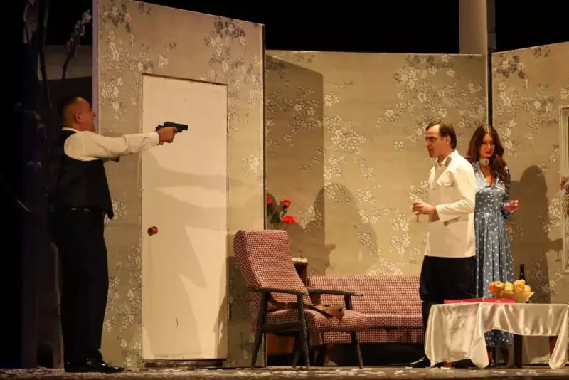 Azərbaycan və gürcü aktyorları səhnəni bölüşüblər