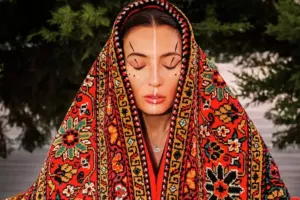 Dilarə xalçaya büründü - Fotolar