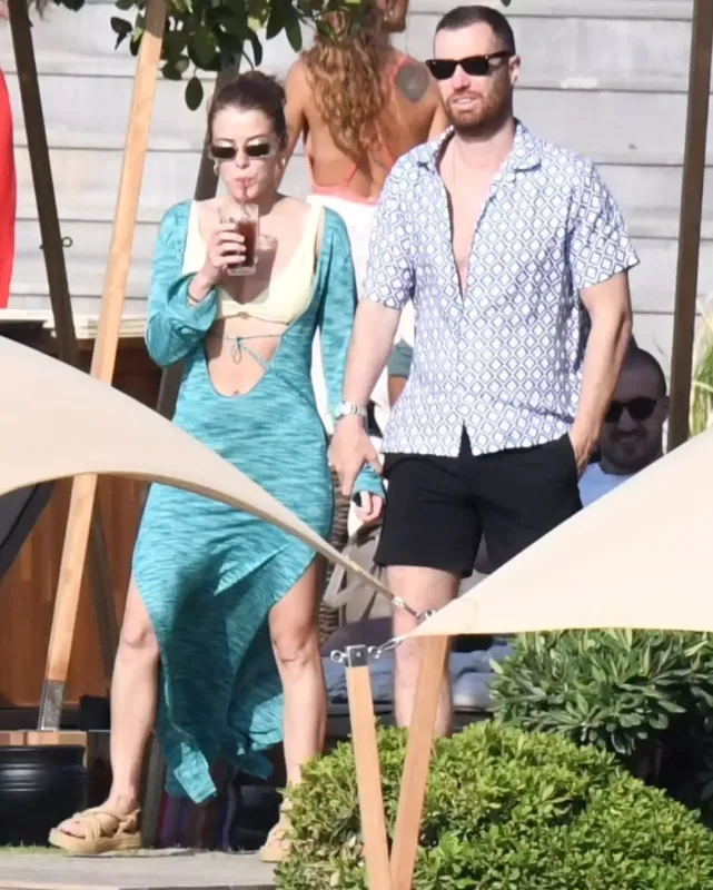 Seda Sayanın oğlu sevgilisi ilə