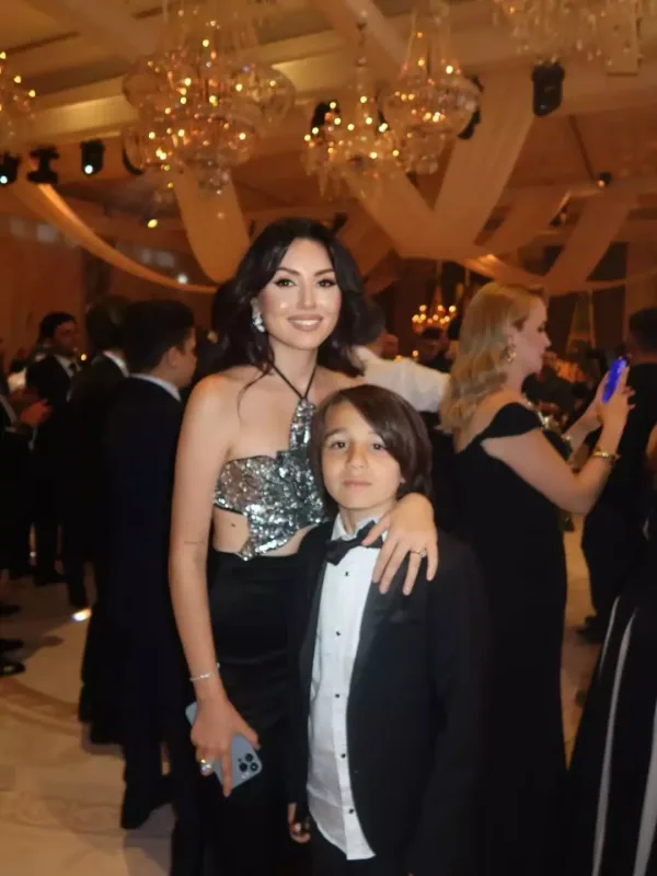 Safura Aydın Abbasovun oğlunun toyundan fotolar paylaşdı
