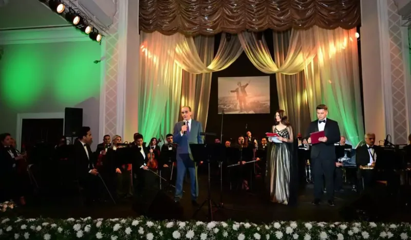 Dövlət Mahnı Teatrında Rəşid Behbudovun xatirə otağı yaradılıb