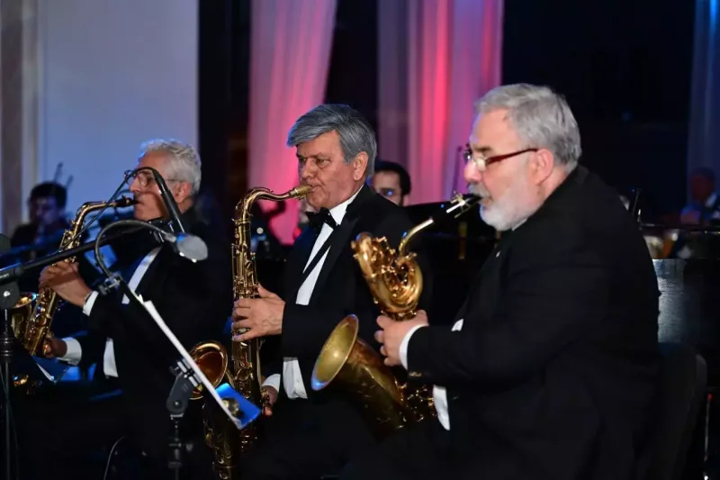 Dövlət Mahnı Teatrında Rəşid Behbudovun xatirə otağı yaradılıb