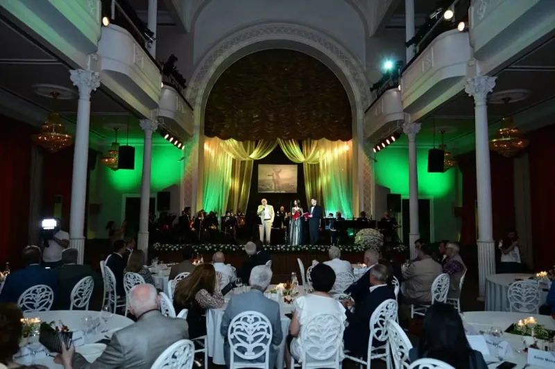 Dövlət Mahnı Teatrında Rəşid Behbudovun xatirə otağı yaradılıb