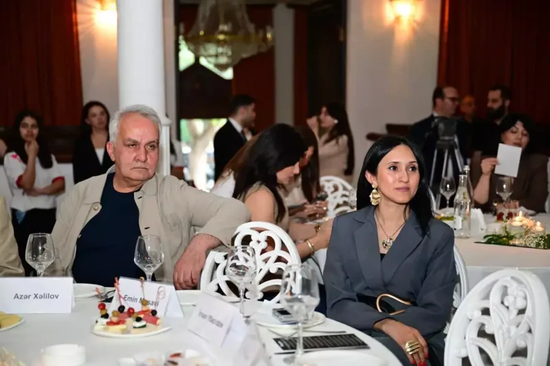 Dövlət Mahnı Teatrında Rəşid Behbudovun xatirə otağı yaradılıb