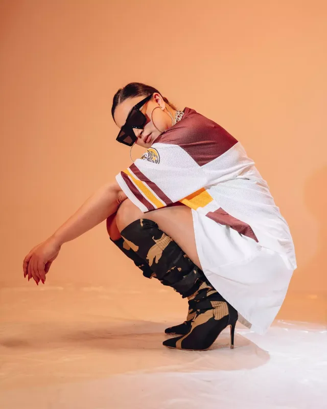 Damlanın mahnısını sildirdilər!