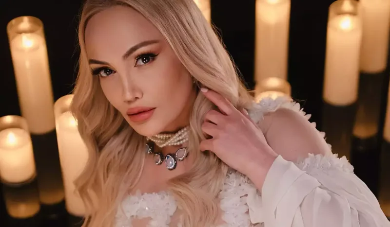 “Elə bil ki, hamı hakimdir, həyat da məhkəmə”