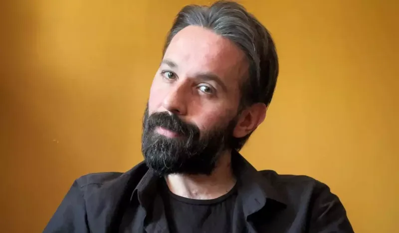 Aktyor 13-cü mərtəbədən yıxılıb öldü