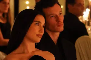 Nişanlandığını açıqladı