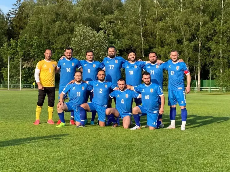 Azərbaycanlı məşhurların futbol komandası Moskvada fırtına qoparır...