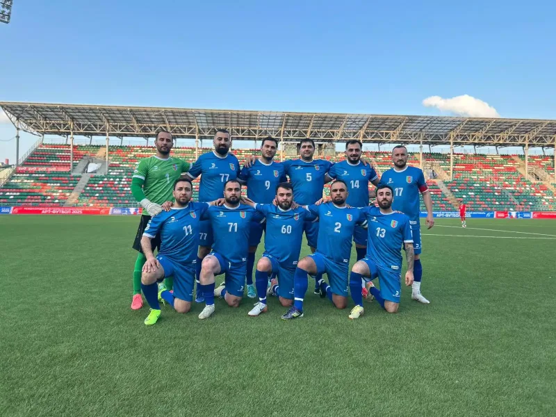 Azərbaycanlı məşhurların futbol komandası Moskvada fırtına qoparır...