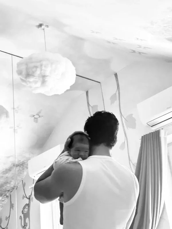 İlk dəfə oğullarını göstərdilər