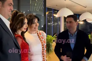 Tədbirdə həyat yoldaşı ilə…