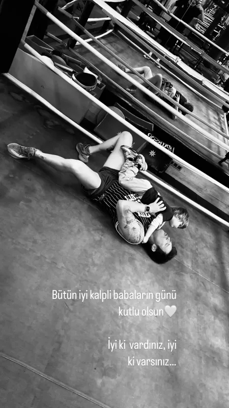 Xanımından Kıvança təbrik