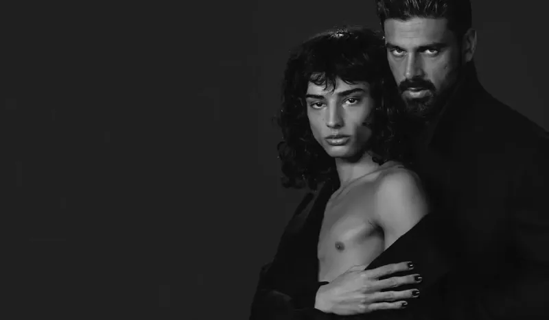 Mikelle Morronedən türk fotoqrafa pozalar