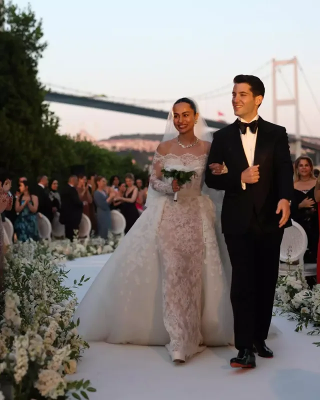 Sabancılar Məryəmlə Aslanın toyunda