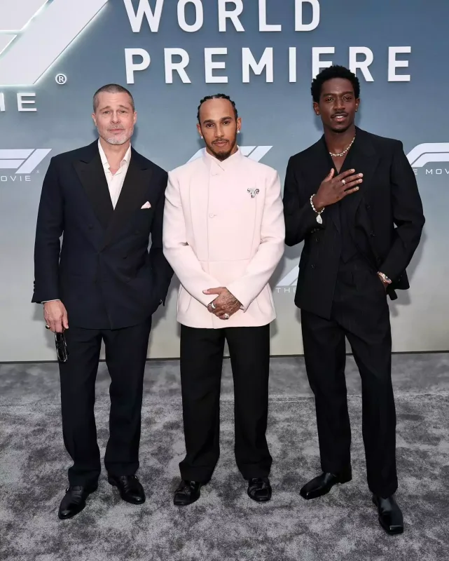 61 yaşlı Bred Pitt tərzi ilə gündəmdə