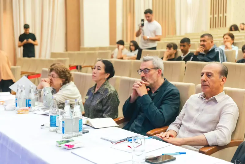 Beynəlxalq muğam ifaçıları müsabiqəsi davam edir