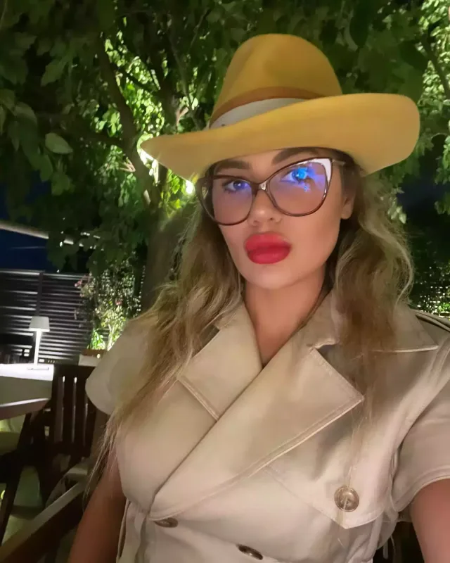 Nihal Candan vəfat etdi