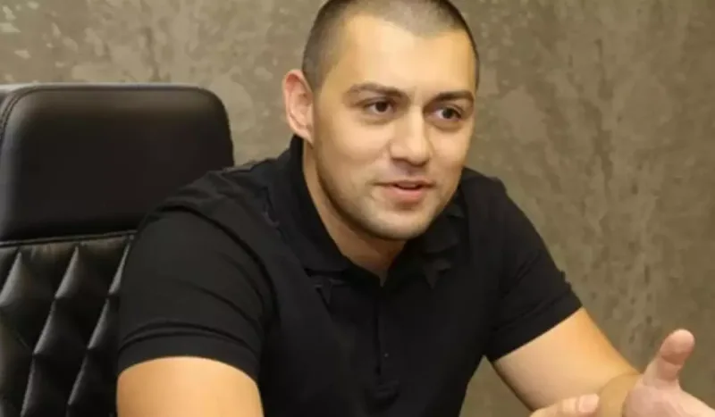 “Face studio”nun sahibi uşağını anasından aldadaraq alıb?”