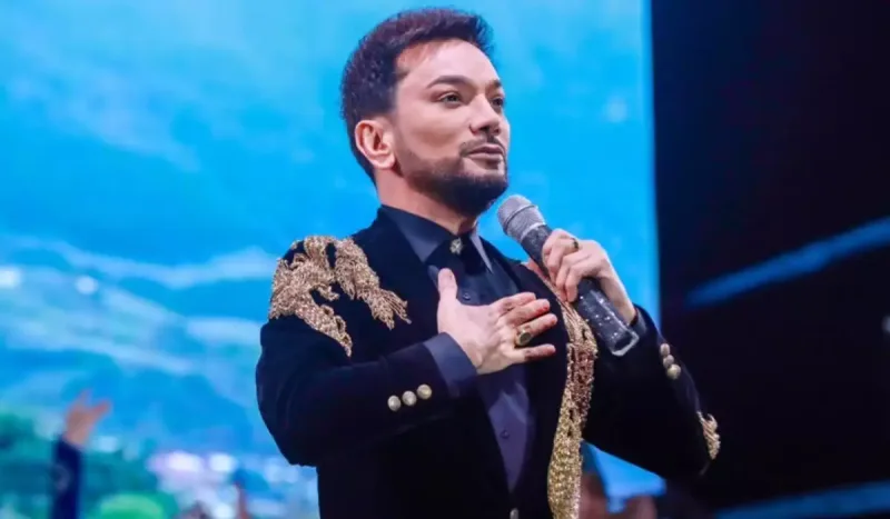 “Axırıncı dəfə nə vaxt görmüsüz ki, artist qarşınızda əyilsin?”