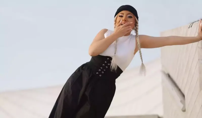 “Öz işinizlə məşğul olun!”