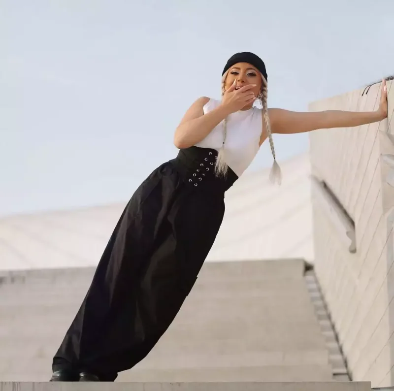 “Öz işinizlə məşğul olun!”