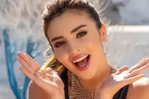 Bakıda böyüyən türk aktrisadan mahnımıza rəqs