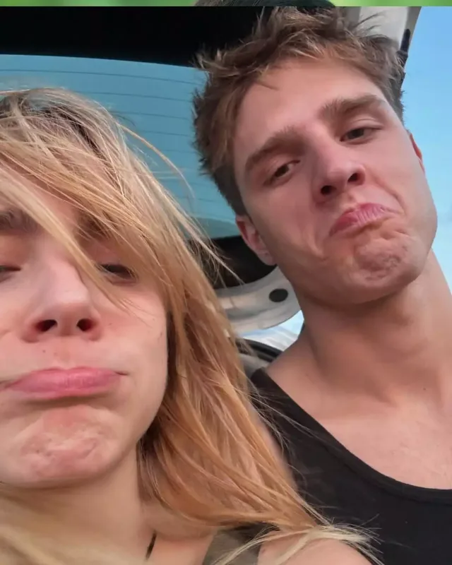 Gerçək həyatda da sevgili imişlər…