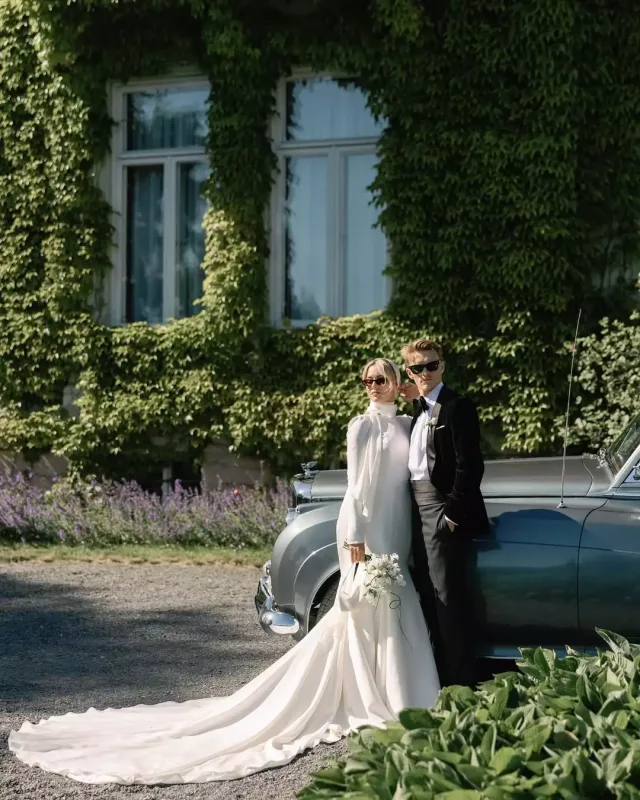 “Arsenal”ın futbolçusunun toy - Fotoları