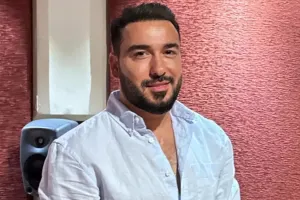 42 yaşın da öz "Yeri var"- Mahmudovdan yeni nəğmə