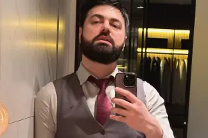 “Utanmaz-utanmaz biletləri qaytarmaqla hədələyirlər”