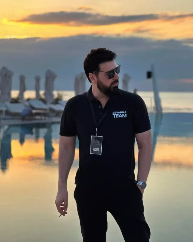 “Utanmaz-utanmaz biletləri qaytarmaqla hədələyirlər”