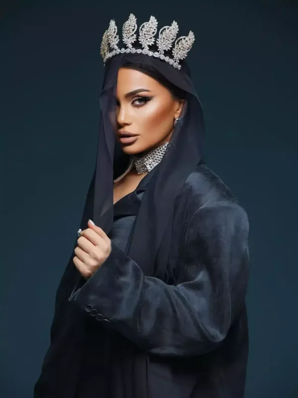 Zeynəb fərqli tərzdə