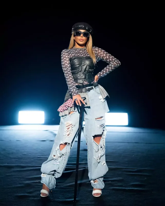 Cənubi Koreya qrupu Kazımovanın mahnısını oxudu