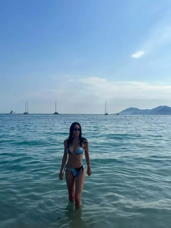 Defne Samyeli 53 yaşında...