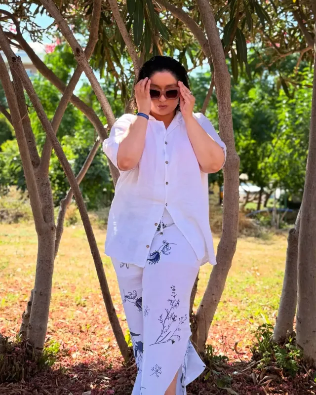 Nərmin  tətilə getdi