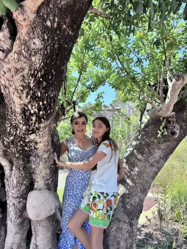 Leyla Əliyevadan qızı ilə paylaşım - Fotolar