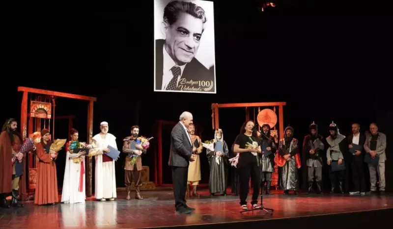 “Dar ağacı” tamaşasının ictimai baxışı keçirilib