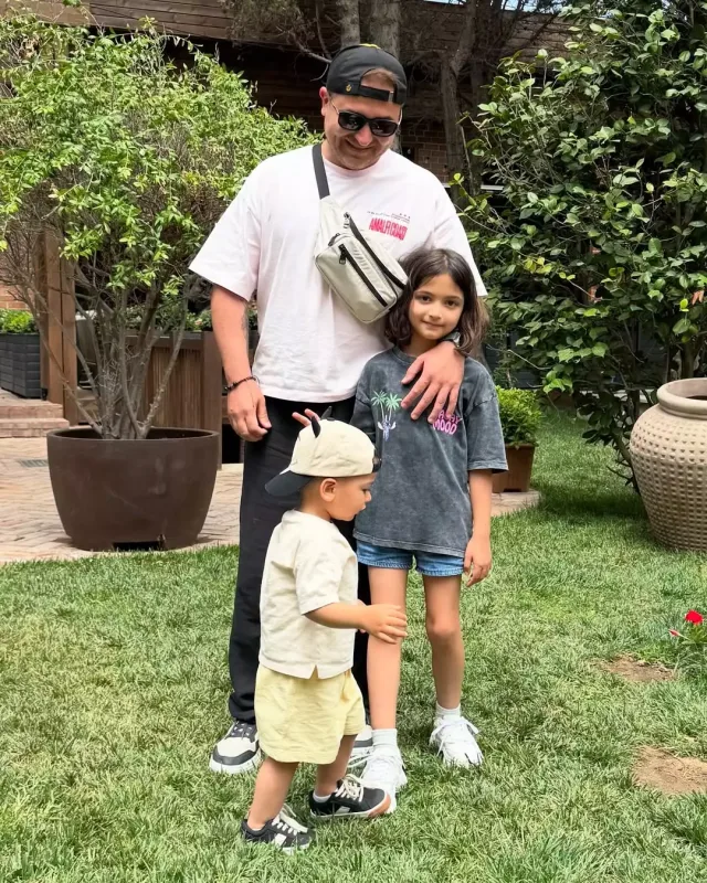 İlkin övladları ilə…