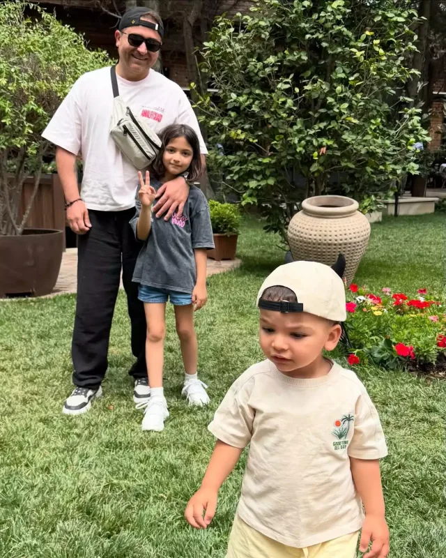 İlkin övladları ilə…