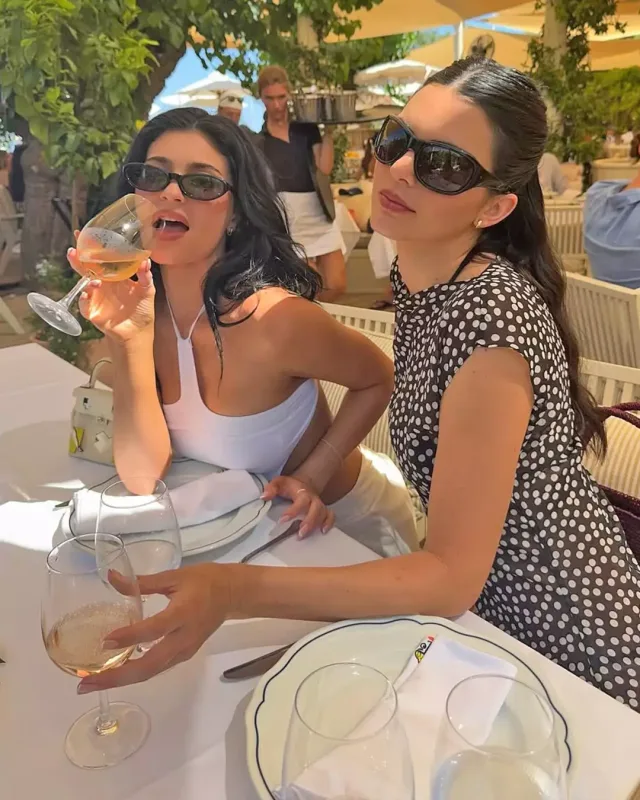 Ayrıldıqları iddia olunurdu...