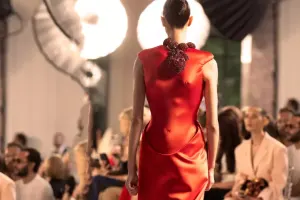 İnsan ürəyi kimi döyünən libas...