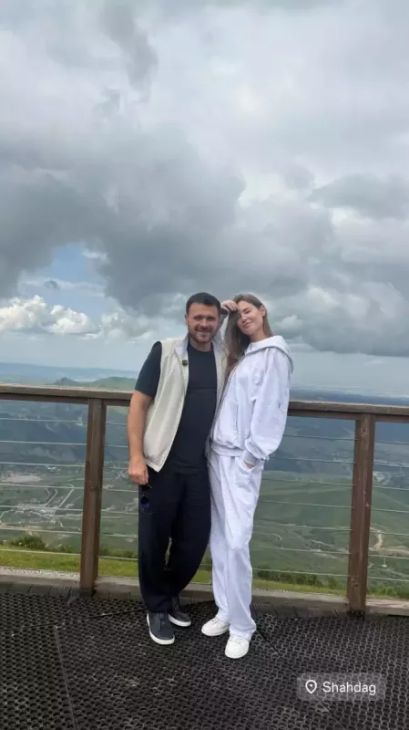 Emin ailəsi ilə Şahdağda